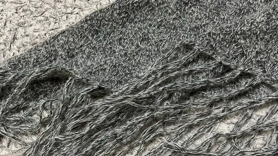 DKNY 캐시미어블렌드 니트 프린지 케이프 상품이미지3