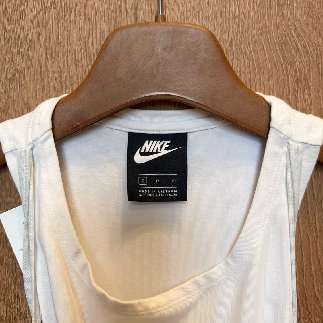 나이키 슬리브리스 롱 원피스 기하학 패턴 레이어드 디테일 슬림핏 화이트 상품이미지5