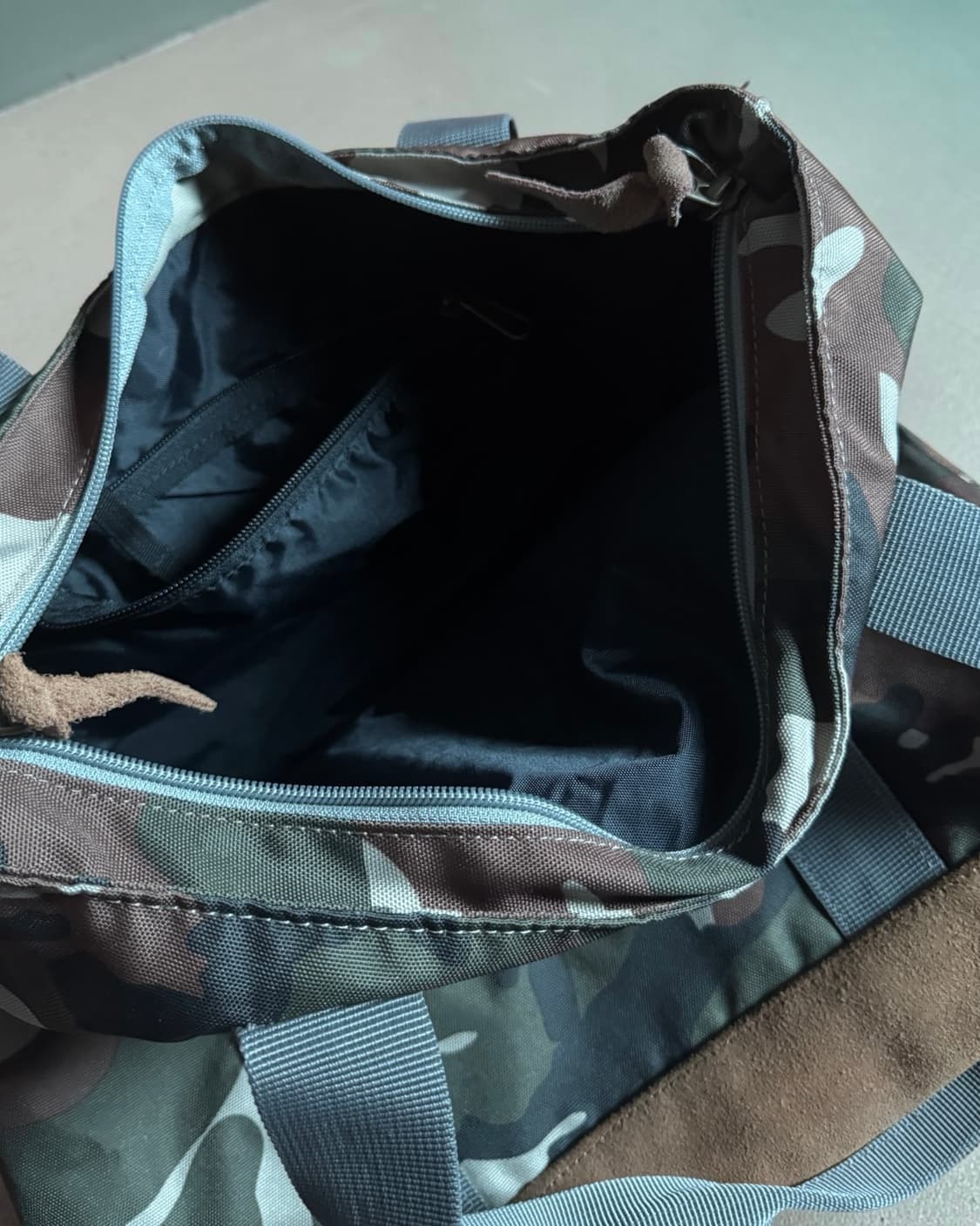 컬럼비아 빈티지 카모 토트백 상품이미지4