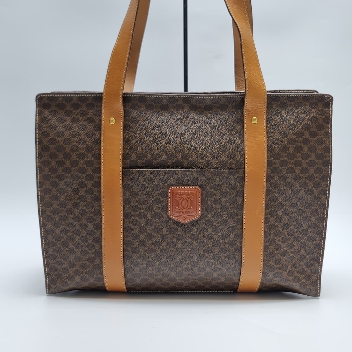 셀린느 마카담 쇼퍼백 숄더백 남녀공용 (상급, 주우재백) 상품이미지1