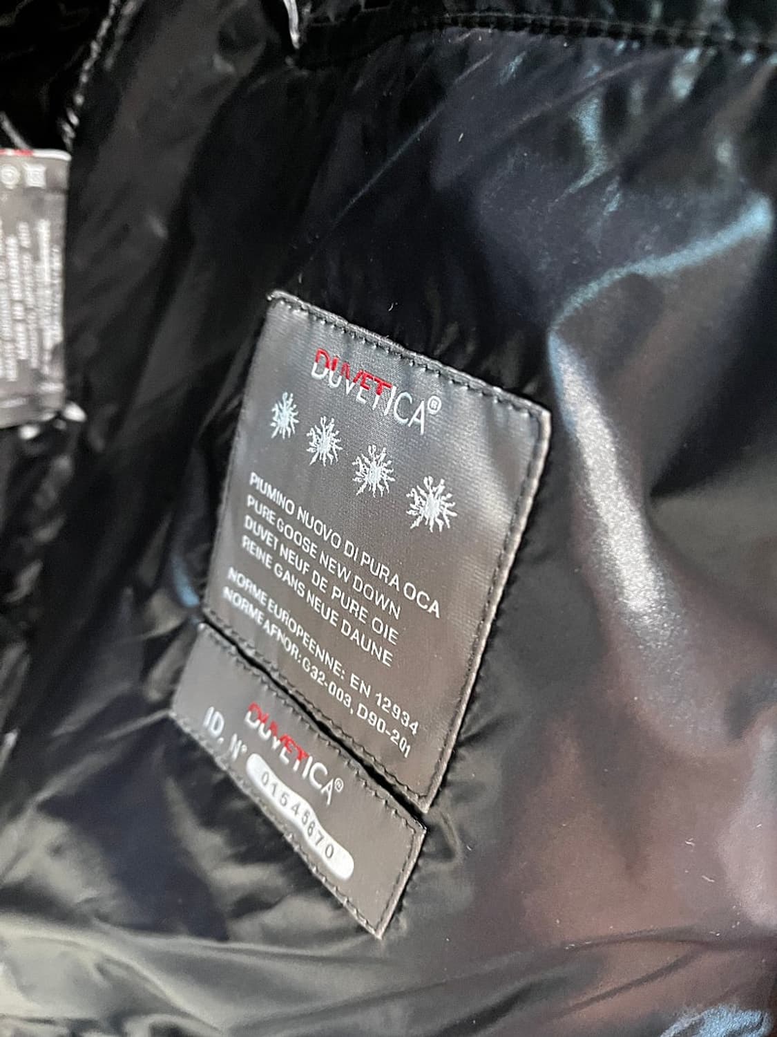 95) 듀베티카 경량 구스패딩 상품이미지7