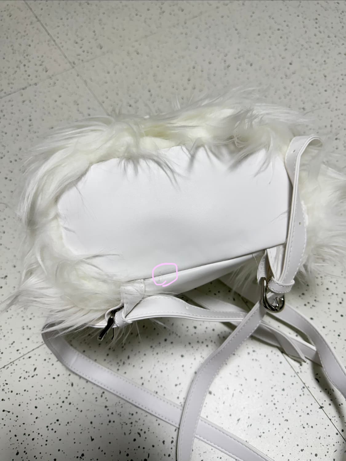 일리오 실버 리본 백팩 silver ribbon cherbag 상품이미지6