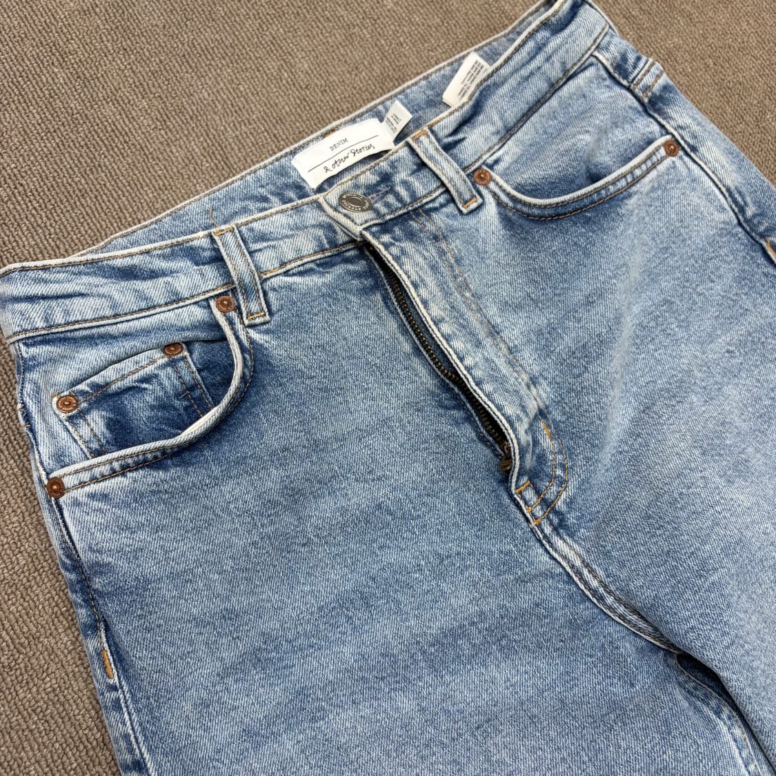 & Other Stories 앤아더스토리즈 미드라이즈 슬림스트레이트 데님 상품이미지2