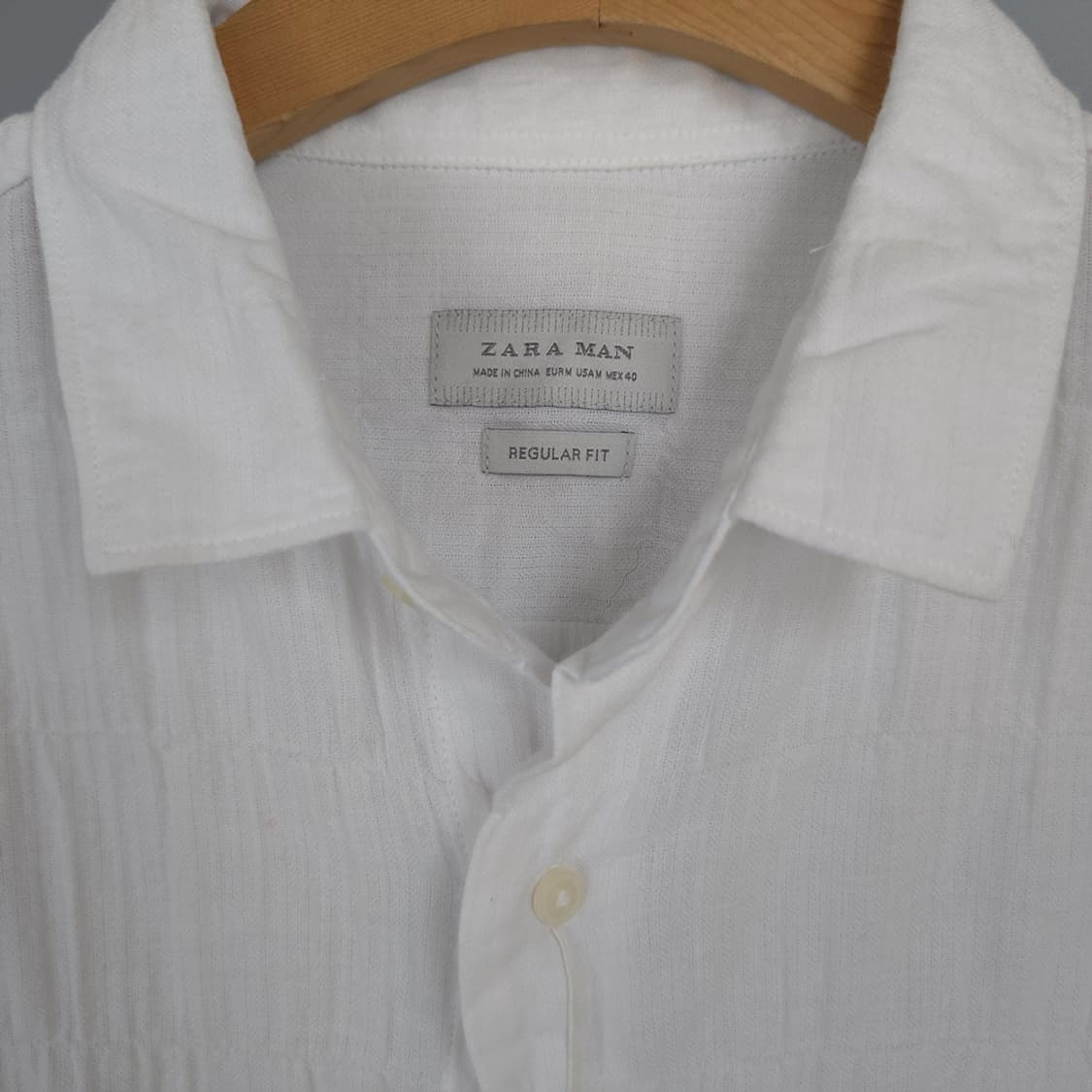 (미사용 새제품) 남성용 자라 ZARA MAN 레귤러핏 화이트 셔츠 M 상품이미지3