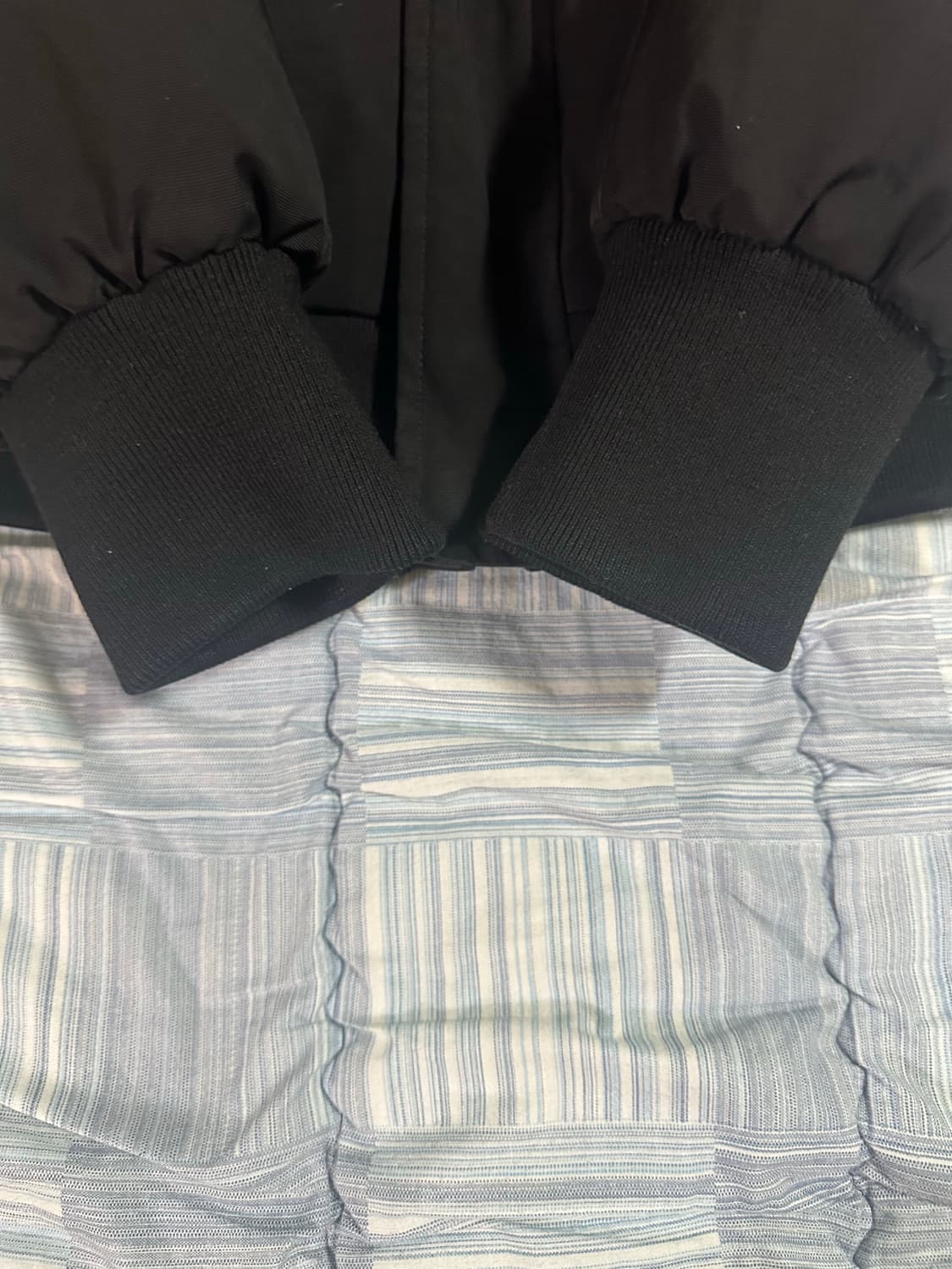 맥케이지딕슨 패딩 실버퍼 무하자급 판매 상품이미지10