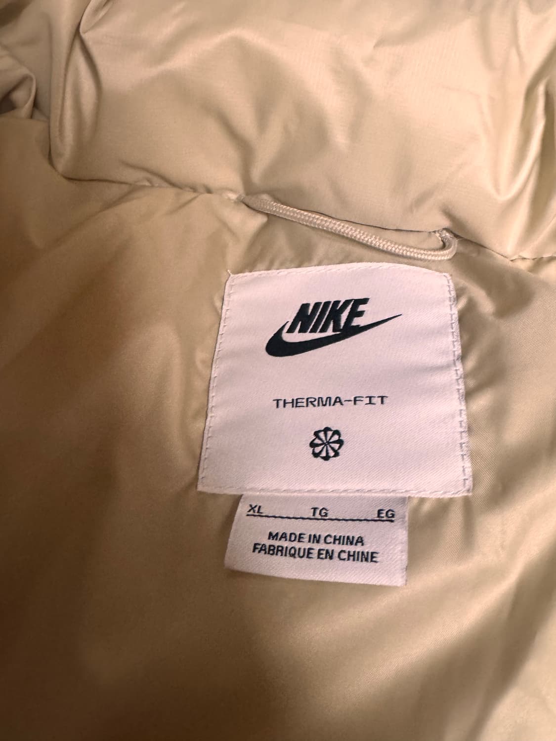 나이키 써마핏 패딩 xl 상품이미지2