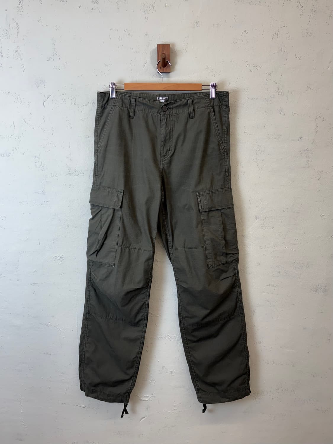 칼하트 wip 레귤러 립스탑 카고팬츠 올리브 그린 상품이미지1