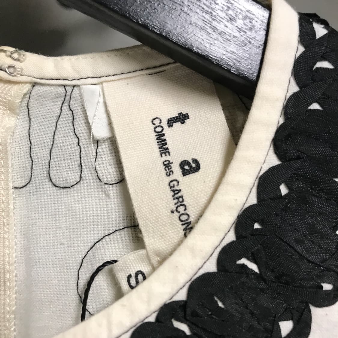 꼼데가르송 슬리브리스 탑 S(W) 상품이미지5