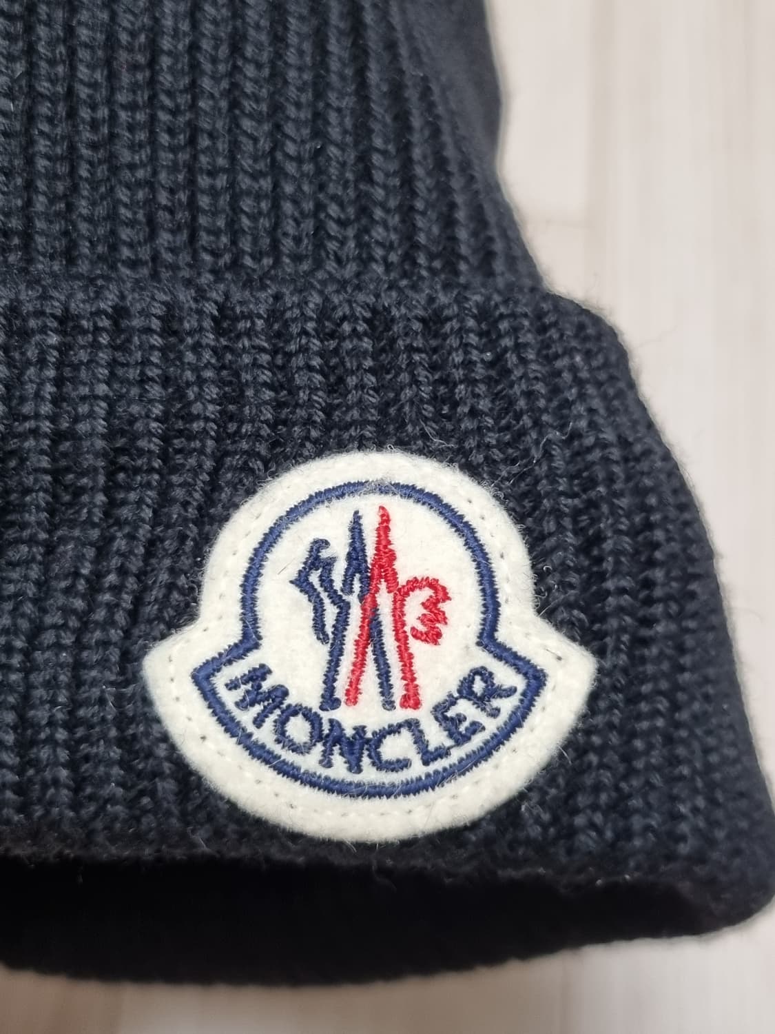 몽클레어 블랙 비니 상품이미지3