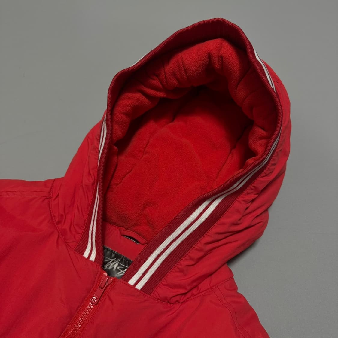 스투시 GEAR 레드컬러 나일론 혼방 퍼프 써모라이트 후드 패디드 자켓 상품이미지3