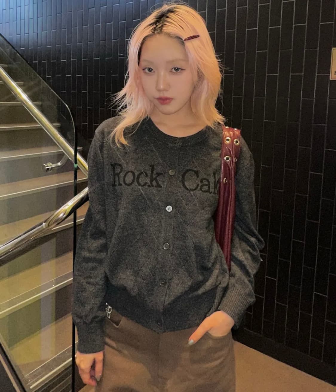 락케이크 펀칭 니트 가디건 차콜 s 상품이미지1