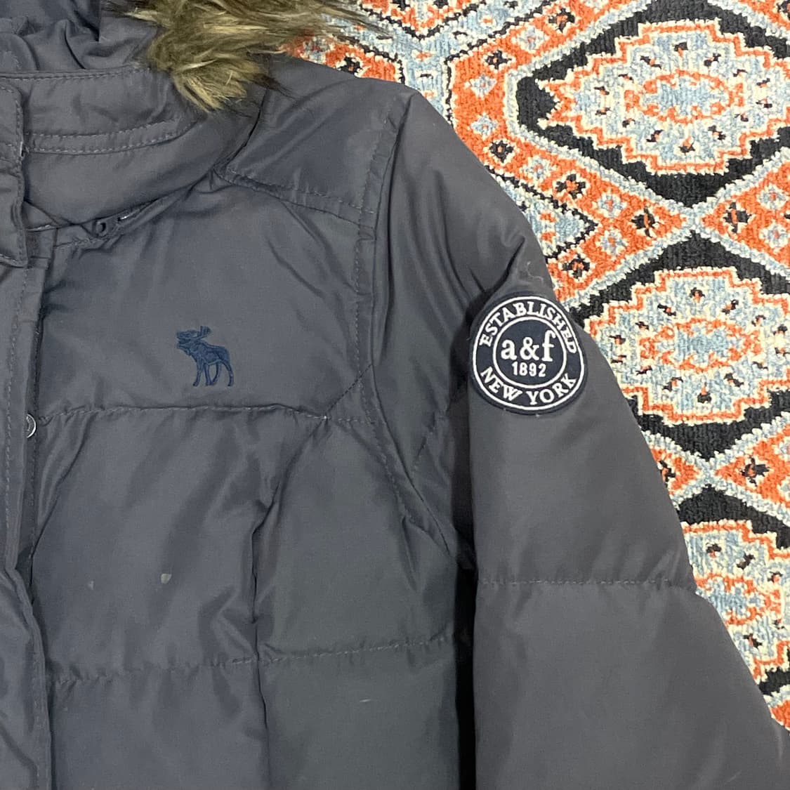 아베크롬비 차콜 다운 패딩 점퍼여성XS 상품이미지4