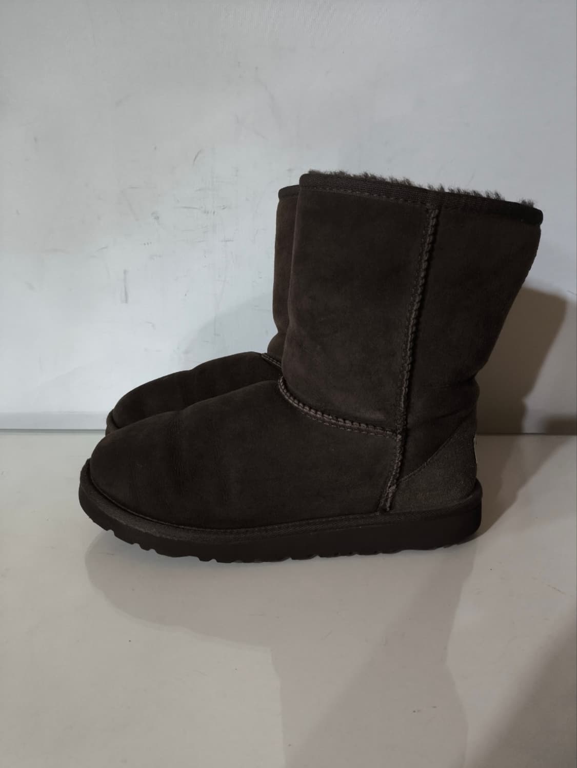 220mm 어그 클래식 쇼트2 초콜릿 부츠 상품이미지1