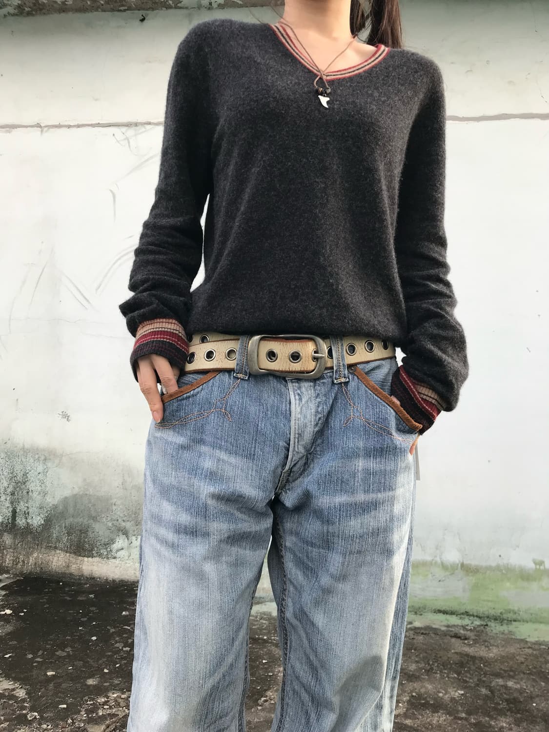 시슬리 브이넥 니트 상품이미지2