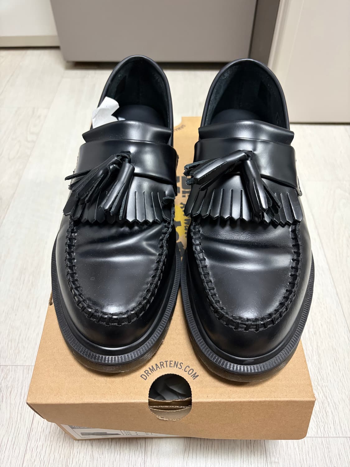 닥터마틴 아드리안 스무스 블랙 / 14573001 UK7(260) 상품이미지1