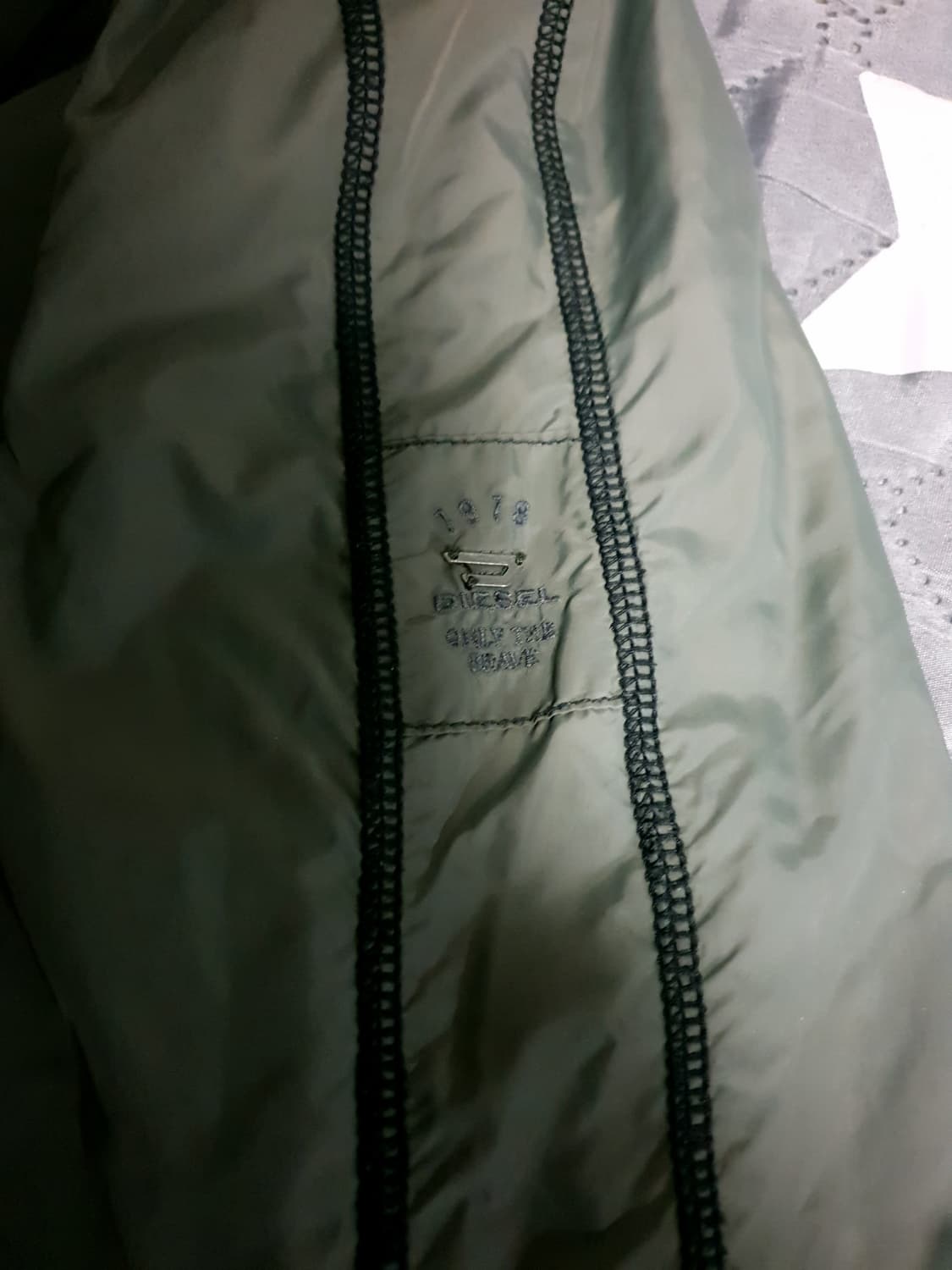 디젤 빈티지 나일론 바람막이 집업자켓 카키 (L) 상품이미지3