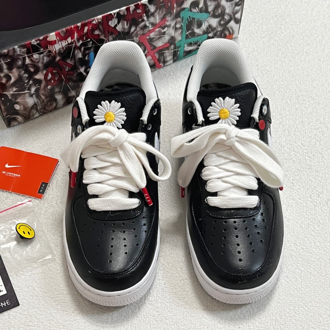 나이키 x 피스마이너스원 에어포스1 로우 파라노이즈 상품이미지3