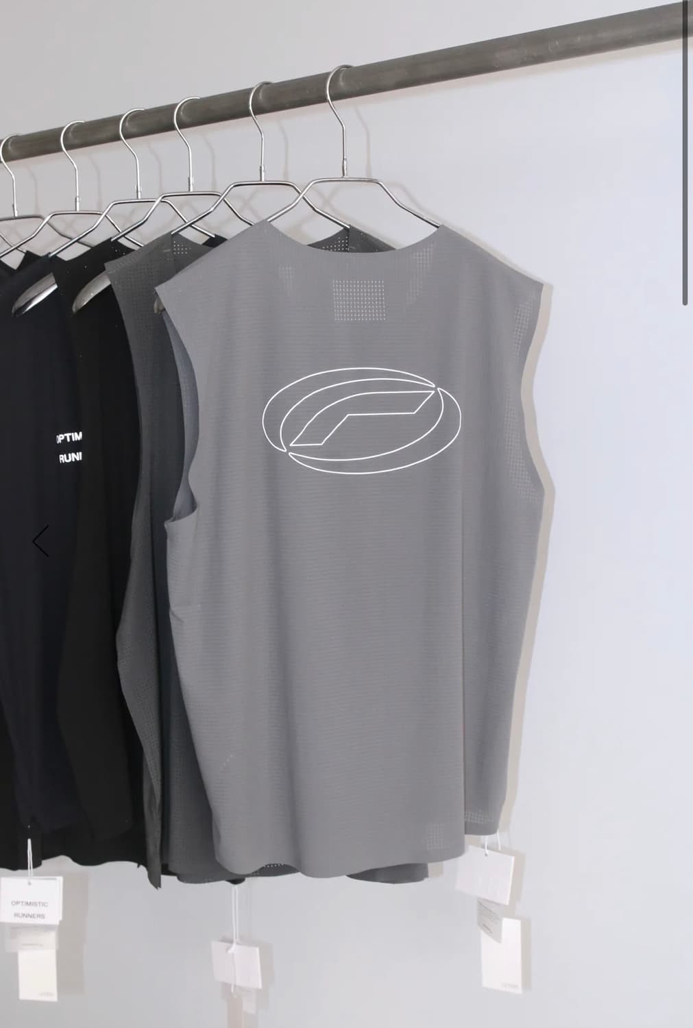 옵티미스틱 러너스 크롭 탱크 탑 그레이 [M] 상품이미지3