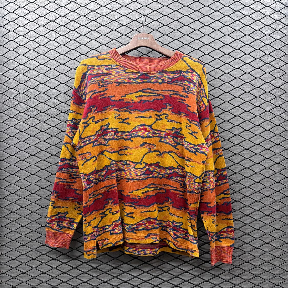 미쏘니 자카드 코튼니트 트와일라잇 모티브 패턴 디테일 레드 상품이미지2