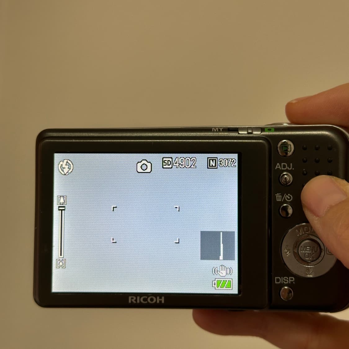 리코 Ricoh Caplio R6 빈티지디카 실버 + 정품배터리 충전기 상품이미지3