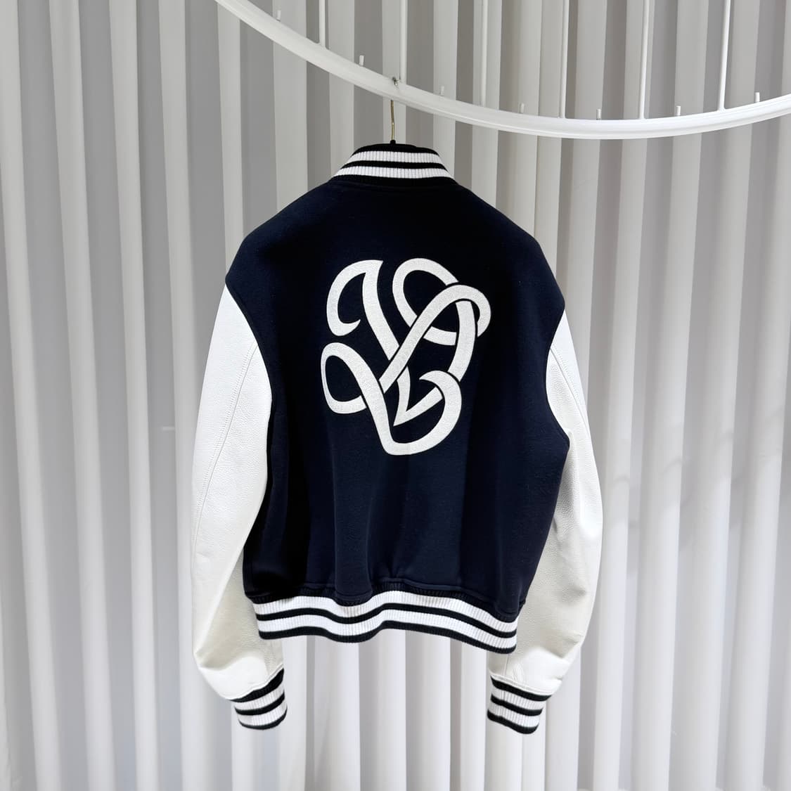 (S+ / 52) / 루이비통 카프스킨 네이비 블루 바시티 자켓 상품이미지5