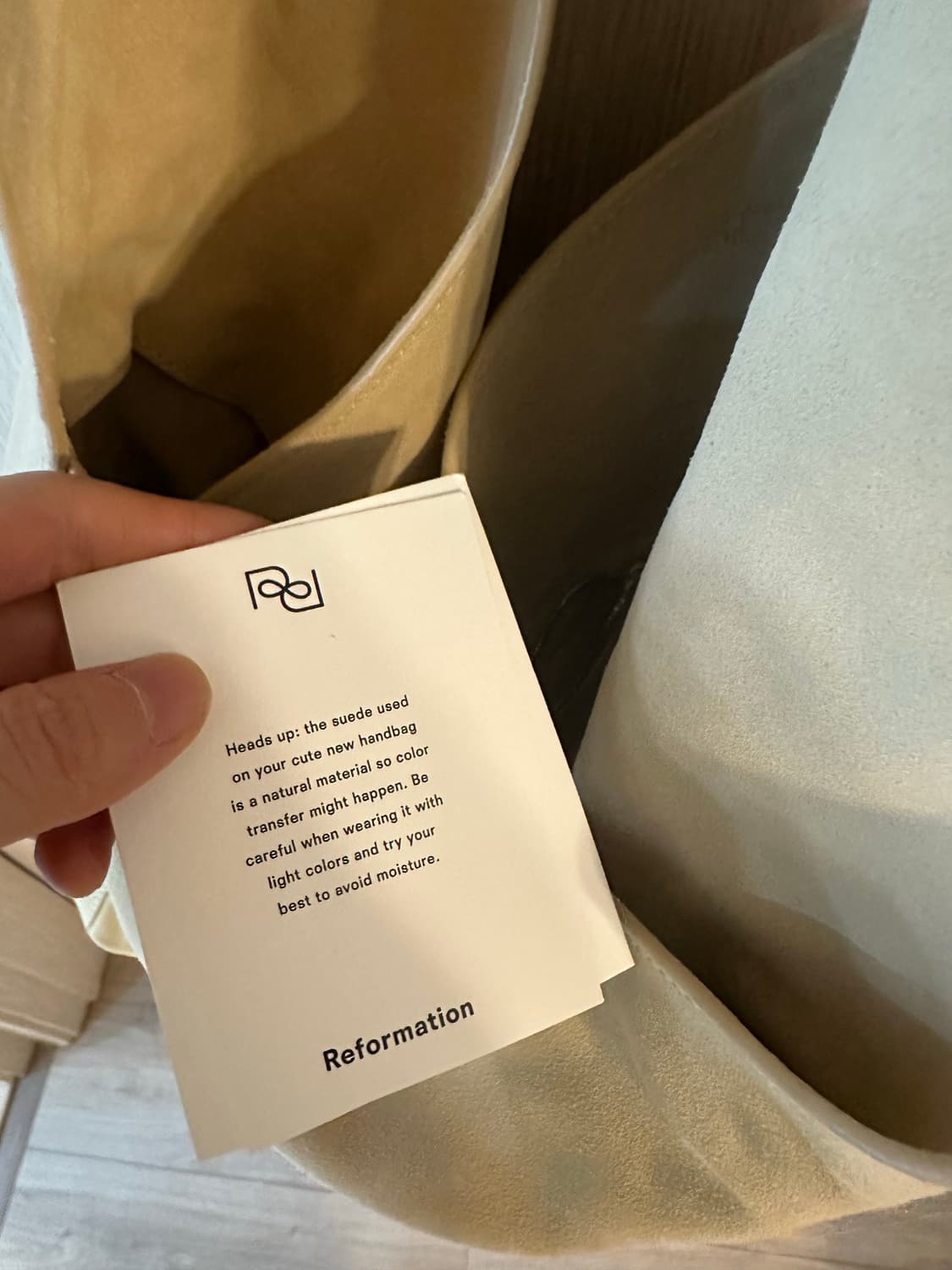 리포메이션 오버사이즈드 비토리아 토트 스웨이드 백 XL 새상품 상품이미지9