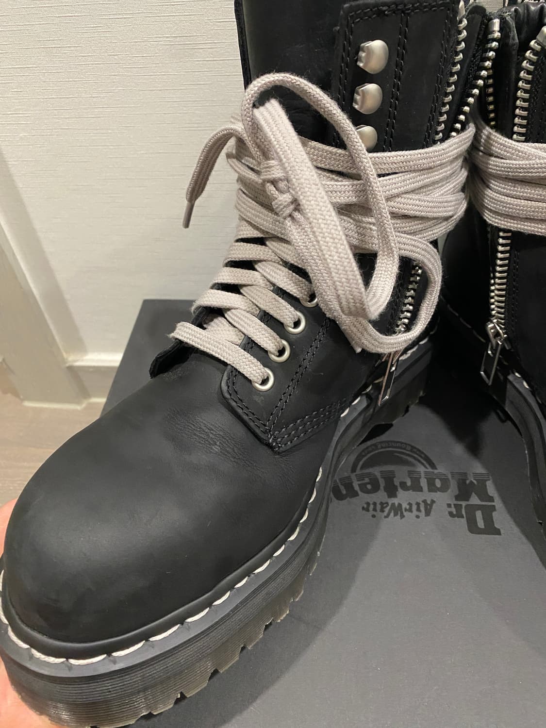 닥터마틴 릭오웬스 쿼드 솔 스틸 토 부츠 블랙 상품이미지2