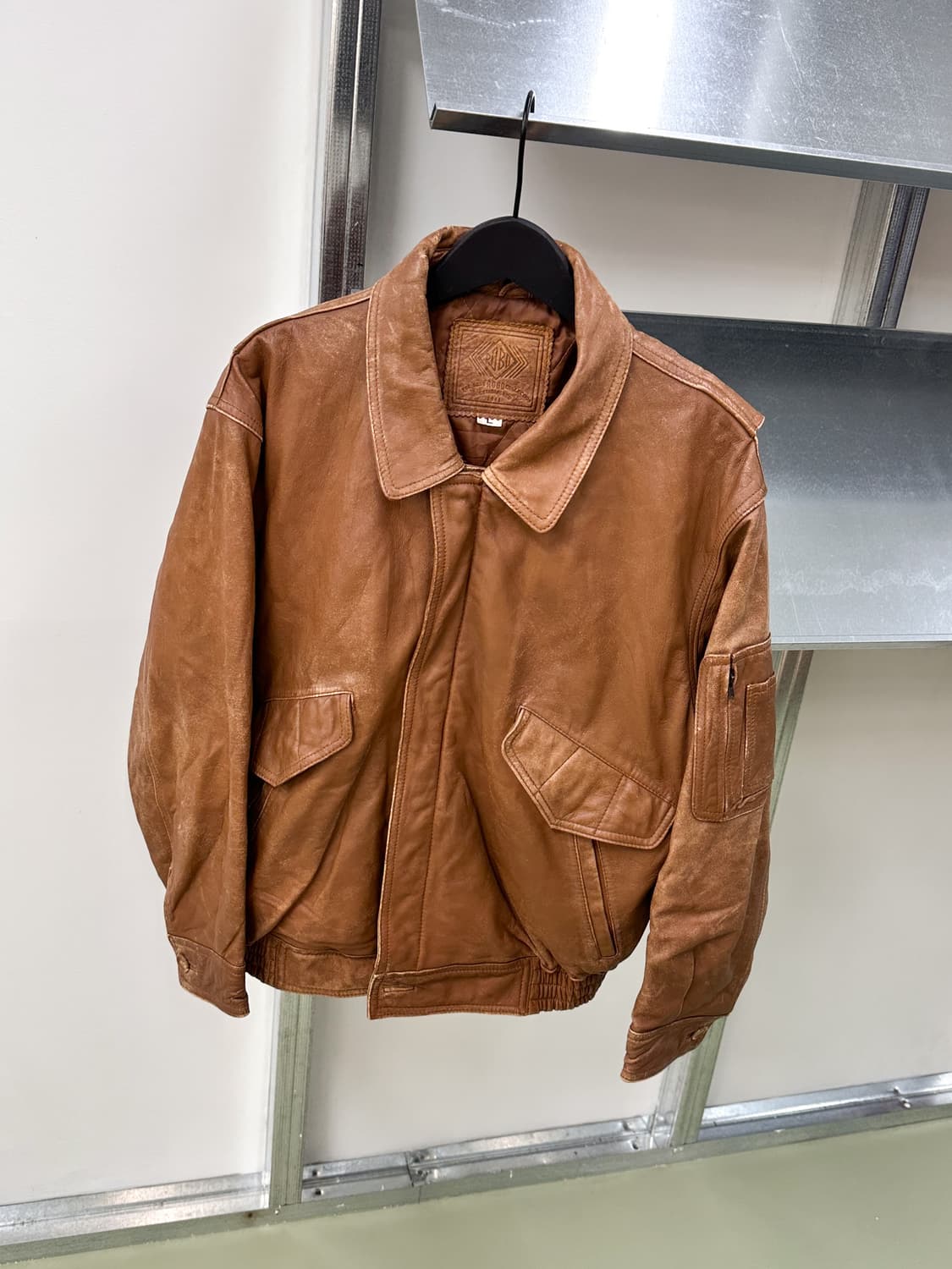 brown grunge washed leather bomber jacke 상품이미지4