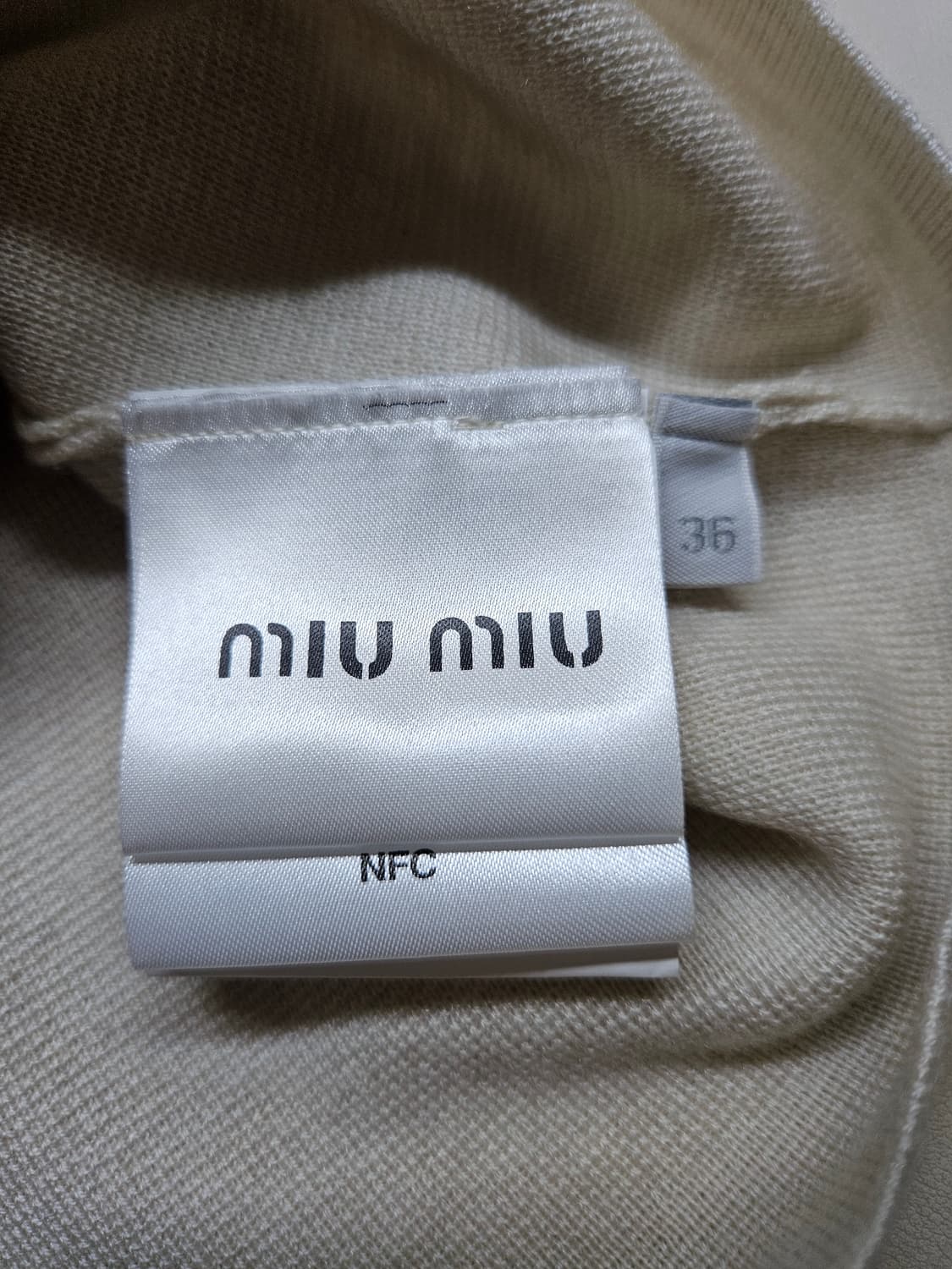 36) 미우미우 MIU MIU 캐시미어 탱크 톱 상품이미지6