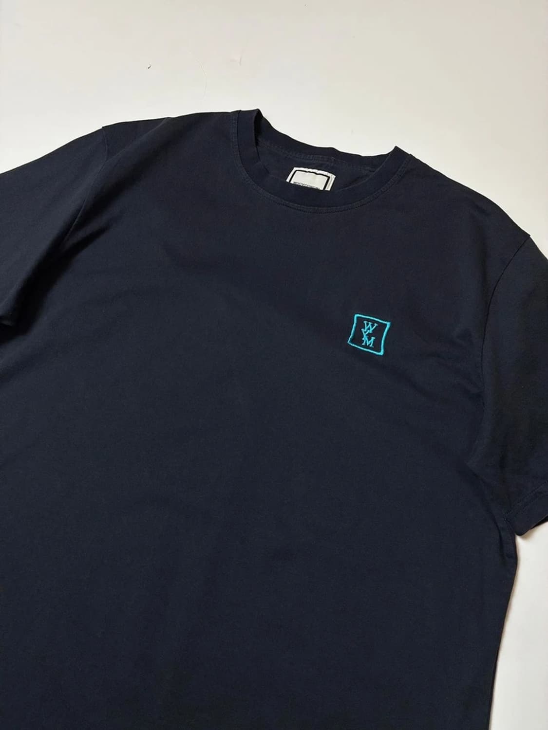 우영미 22FW 백로고 반팔 티셔츠 PN9578 상품이미지4