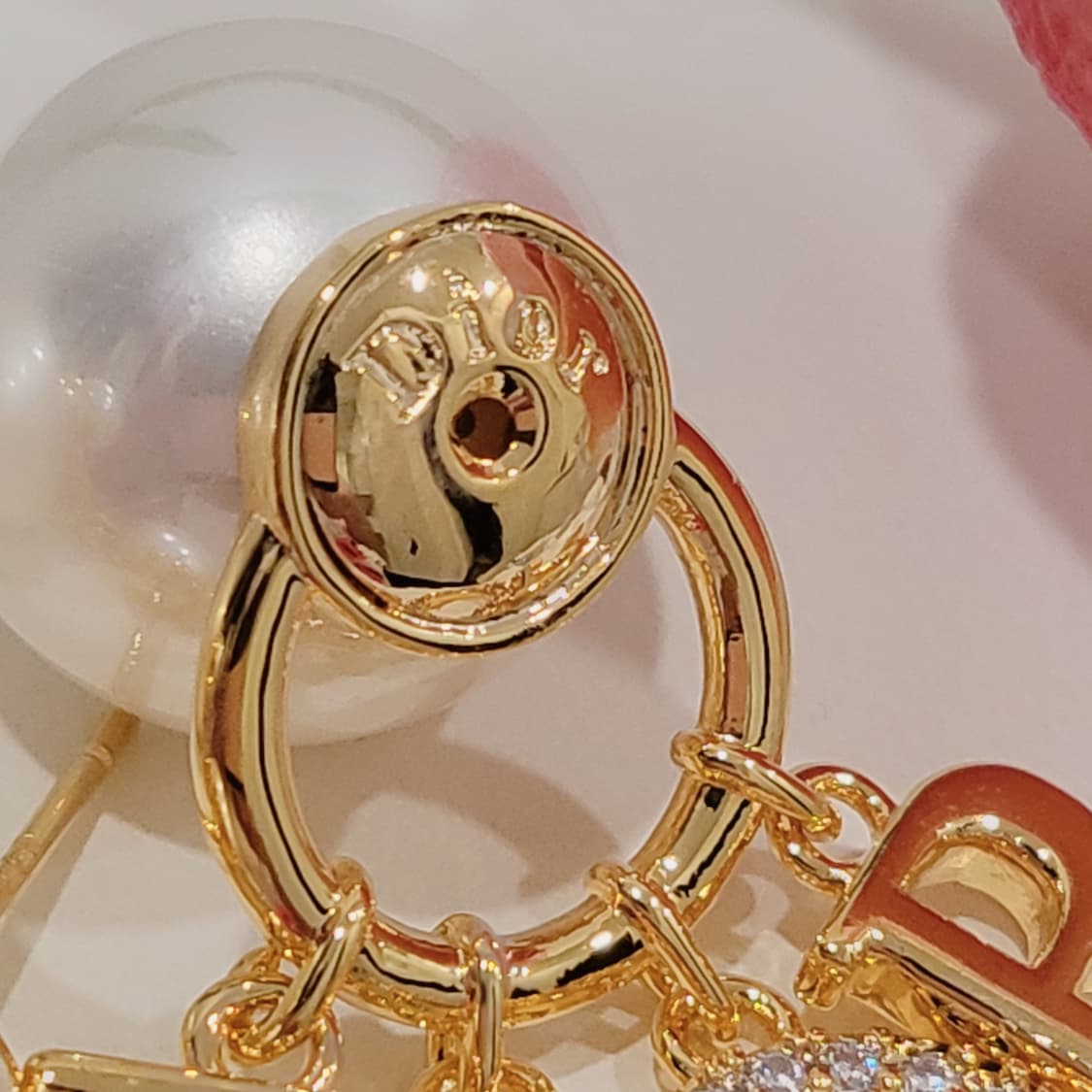 디올 진주로고귀걸이 업사이클링 상품이미지4