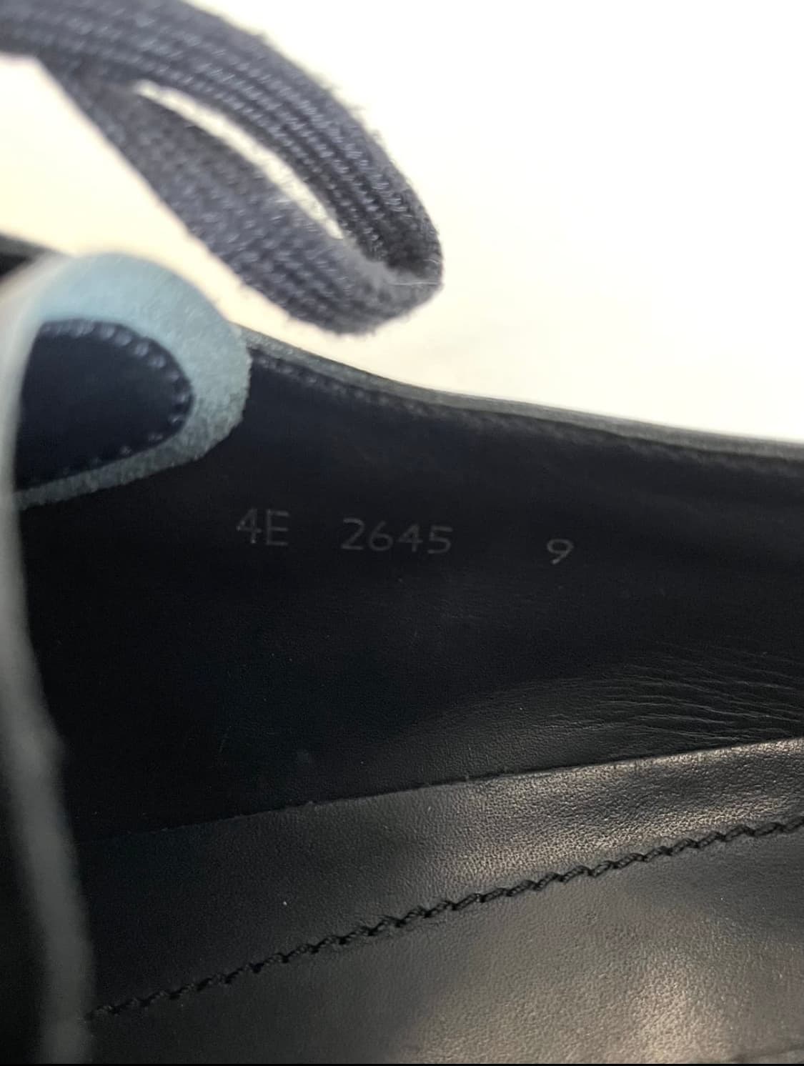 프라다 윙팁 스니커즈 상품이미지4