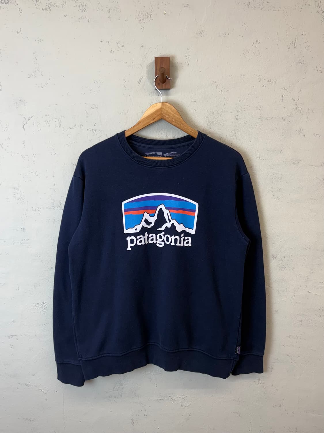 파타고니아 네이비 맨투맨 상품이미지1