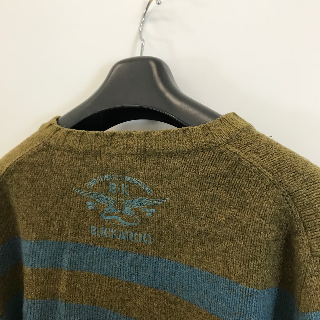 버커루 빈티지 브이넥 니트 [L] 상품이미지4