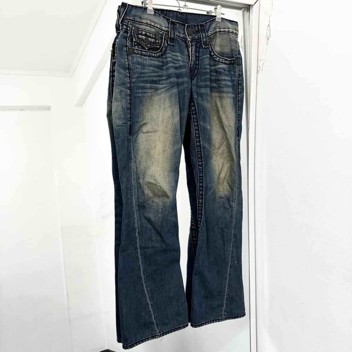 트루릴리전 부츠컷 데님 팬츠 상품이미지5