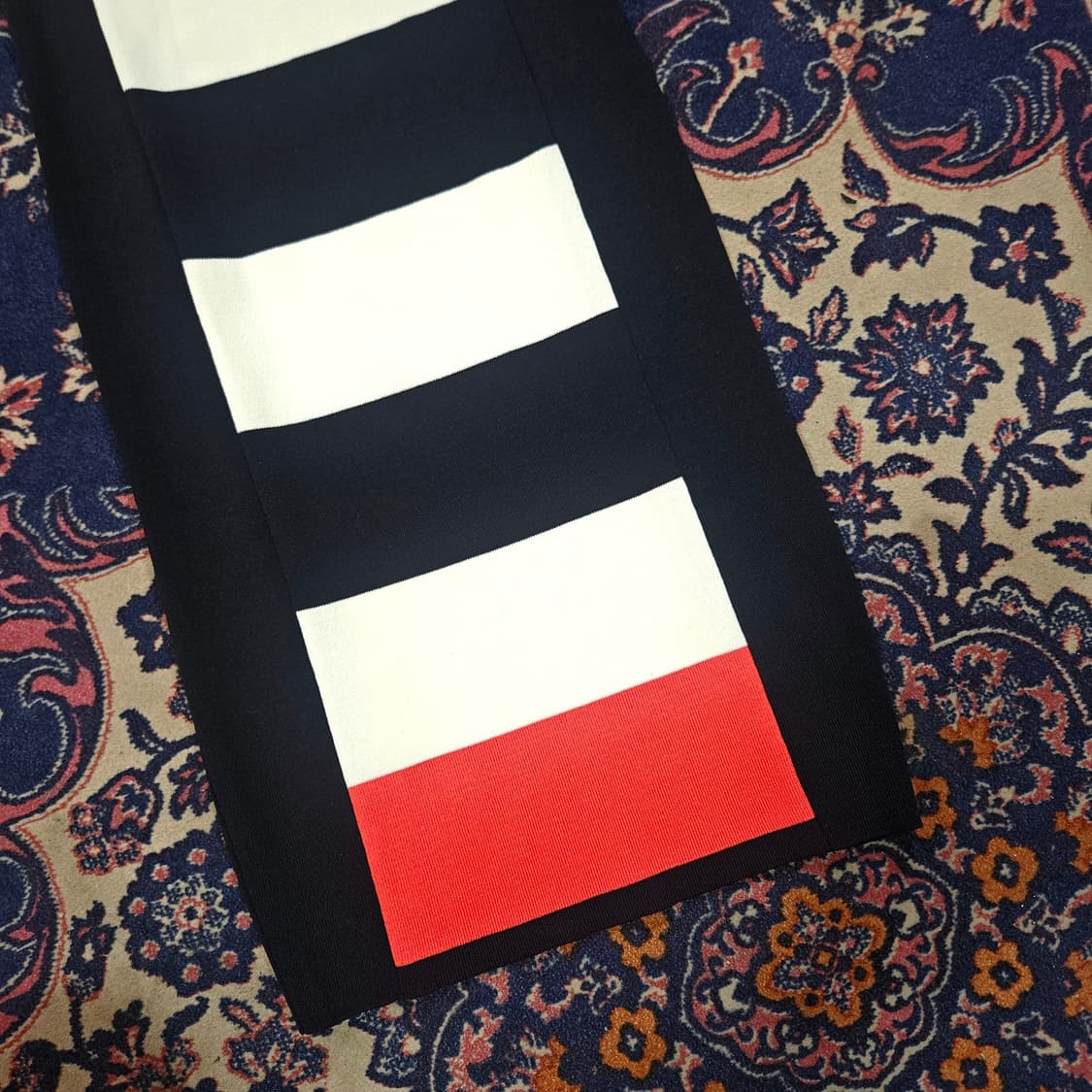 제시(JESSI) 꽉붙핏 스트라이프 레이온 원피스
 상품이미지6