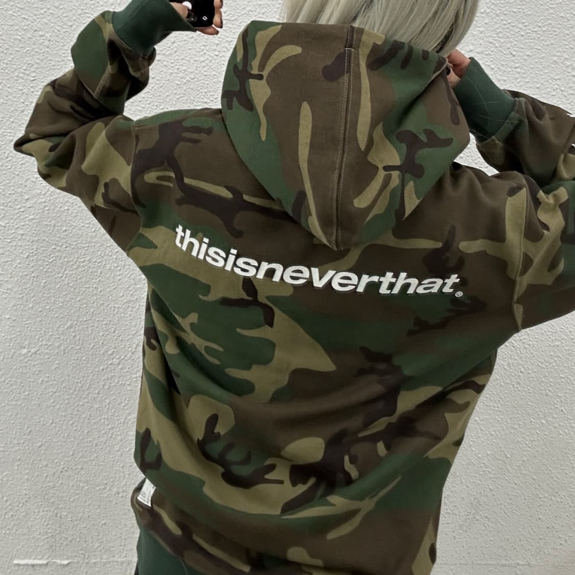디스이즈네버댓 백로고 카모 후드 L 상품이미지2
