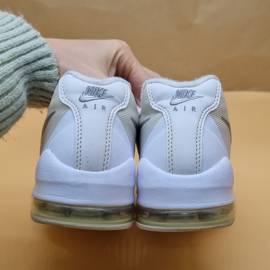 나이키 에어맥스 인비고 남성운동화240 상품이미지4