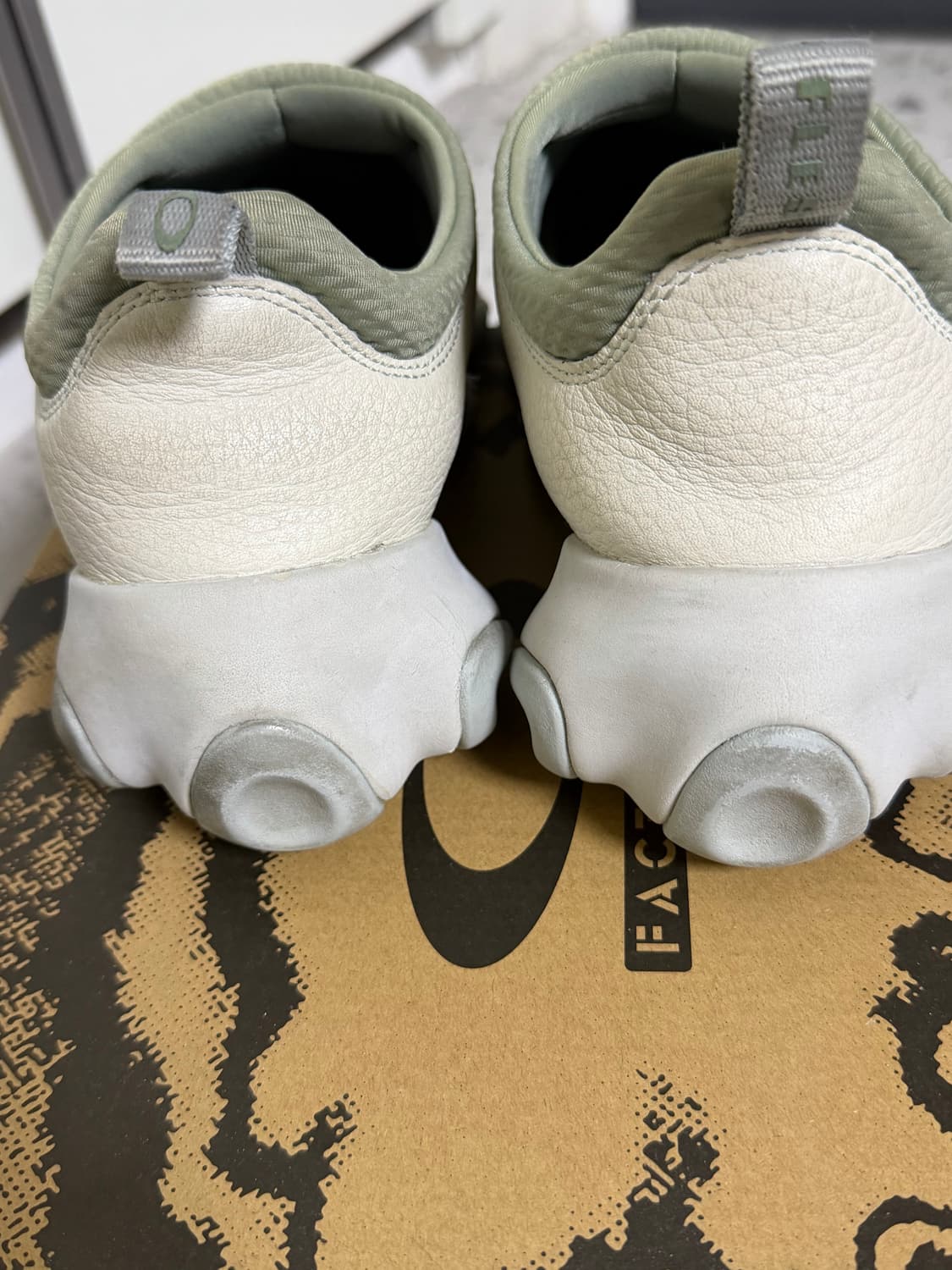 [270] 오클리 팩토리팀 브레인데드 스웨이드 플래시 릴리 패드 화이트 상품이미지4