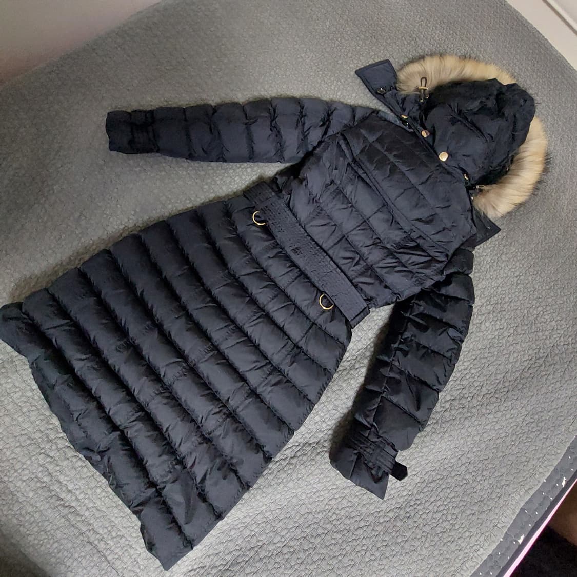 버버리 달머튼 라쿤퍼후드 패딩 상품이미지2