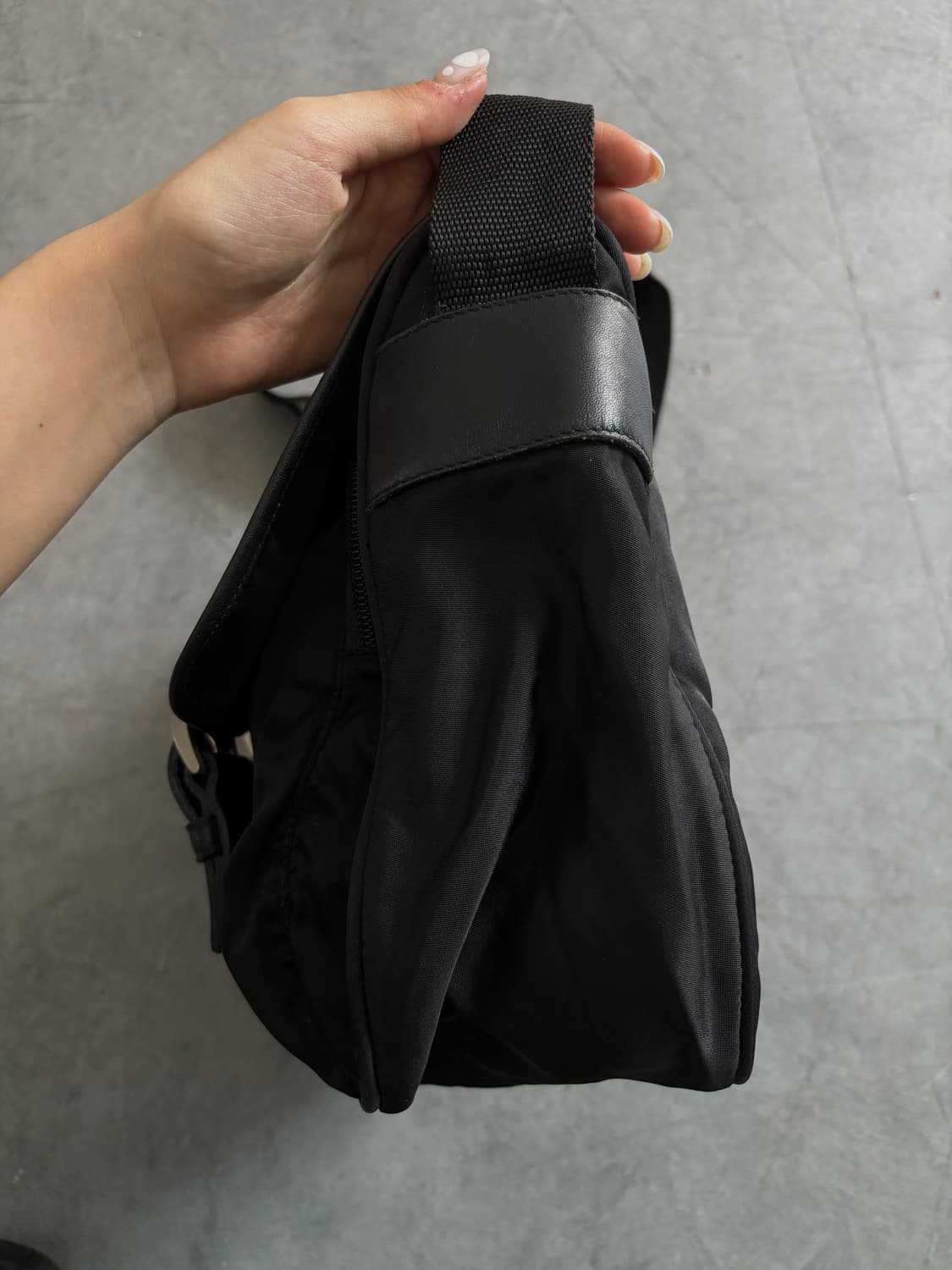 Prada 프라다 포코노 나일론 메신저백 상품이미지5