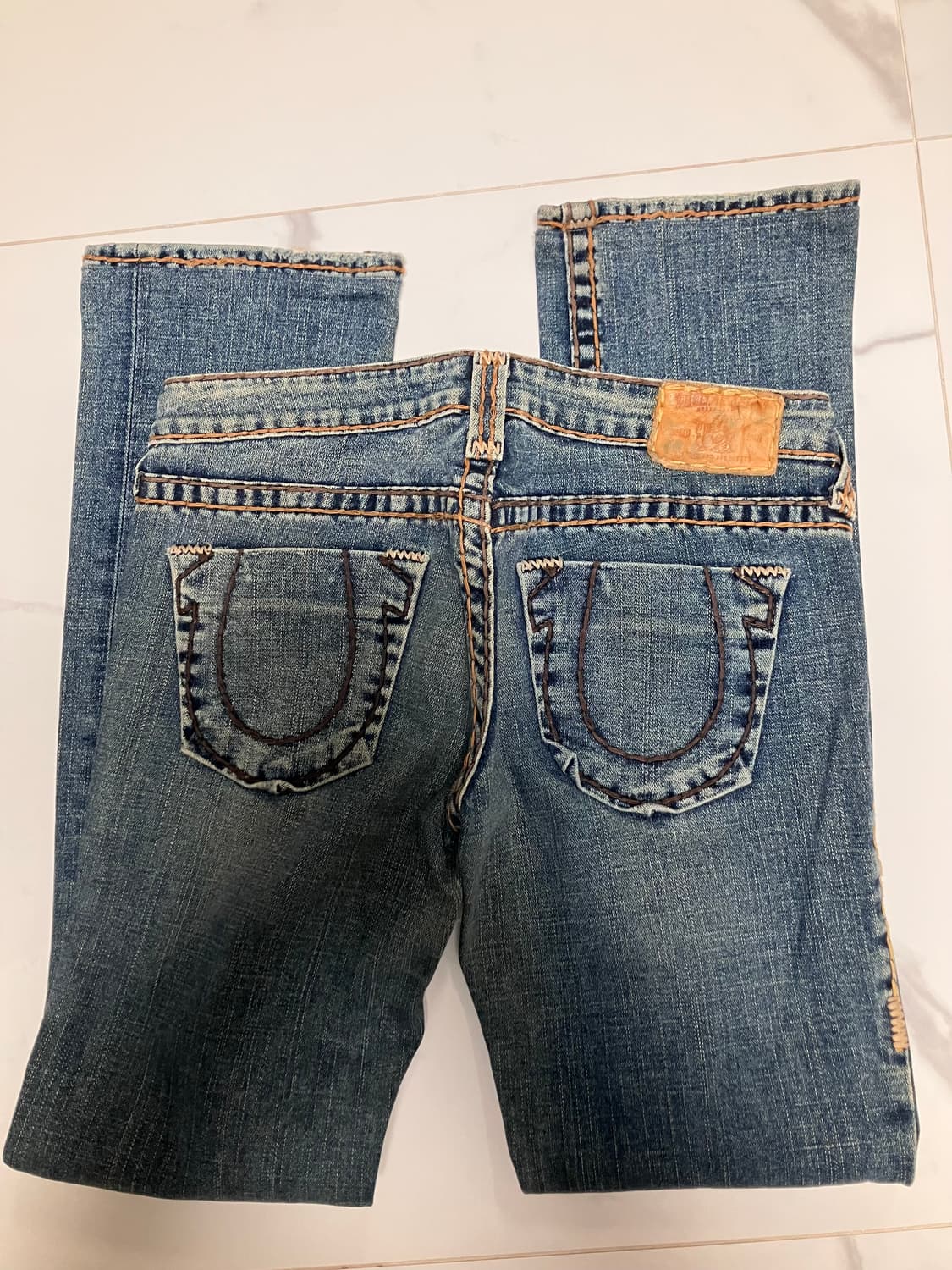 Big T 빈티지 빅티 미듐워시 로우라이즈 부츠컷 트루릴리젼 상품이미지1