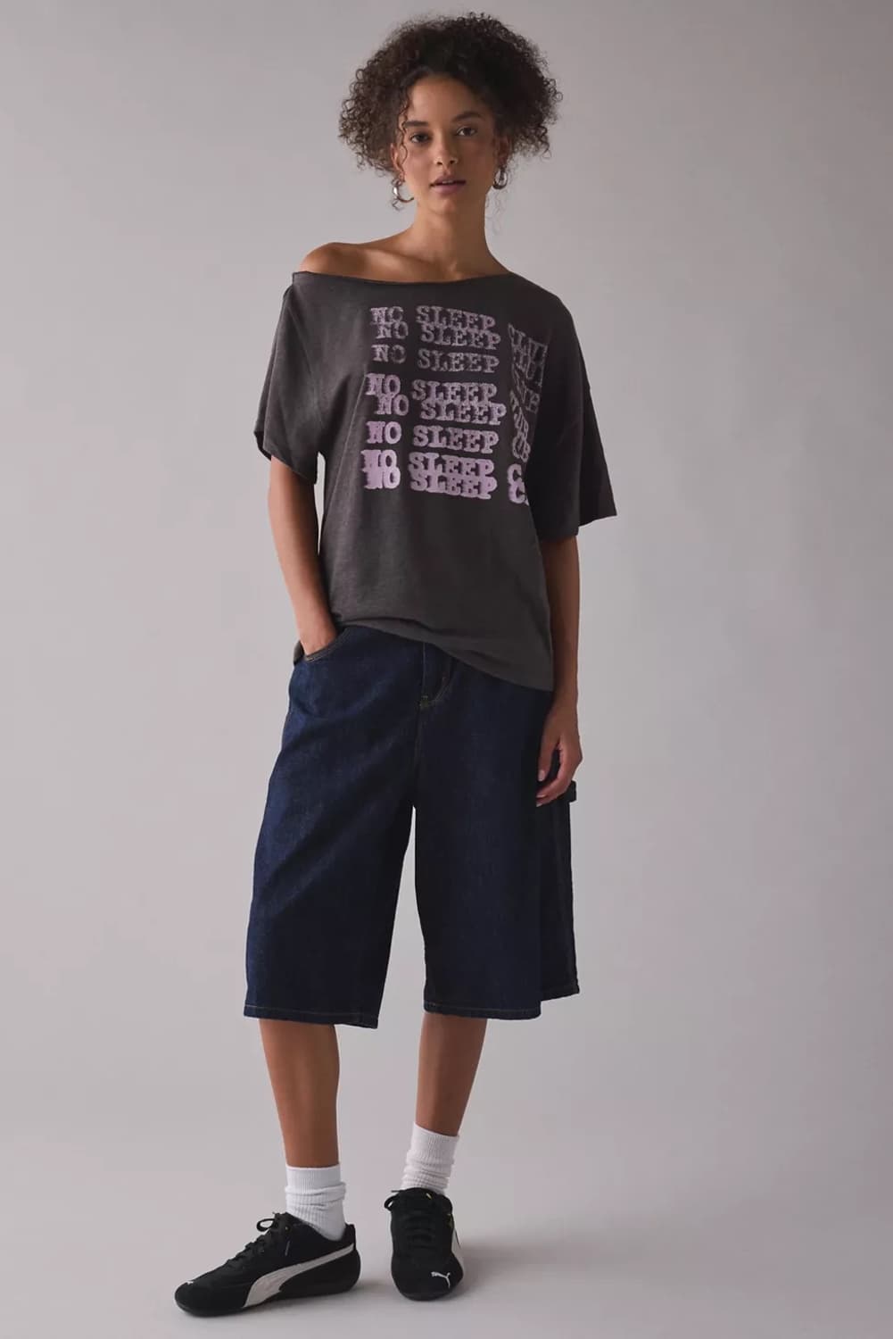 UO Courteny No sleep Club T shirt 상품이미지3