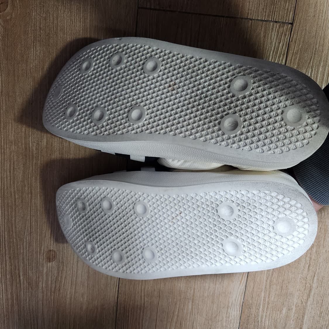 아디다스 퍼피렛 패딩신발 275 상품이미지4