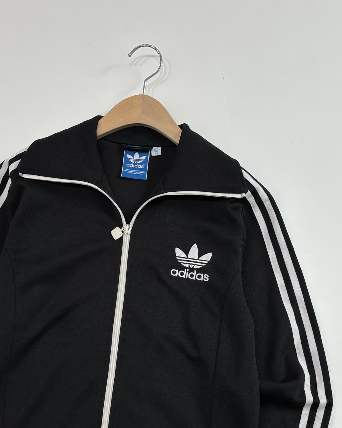 Adidas 아디다스 블랙컬러 유로파 트랙탑 상품이미지4