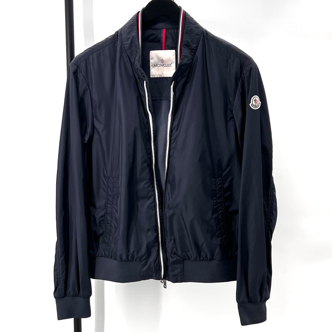 [2사이즈] 몽클레어 바람막이 집업 자켓 네이비 상품이미지1