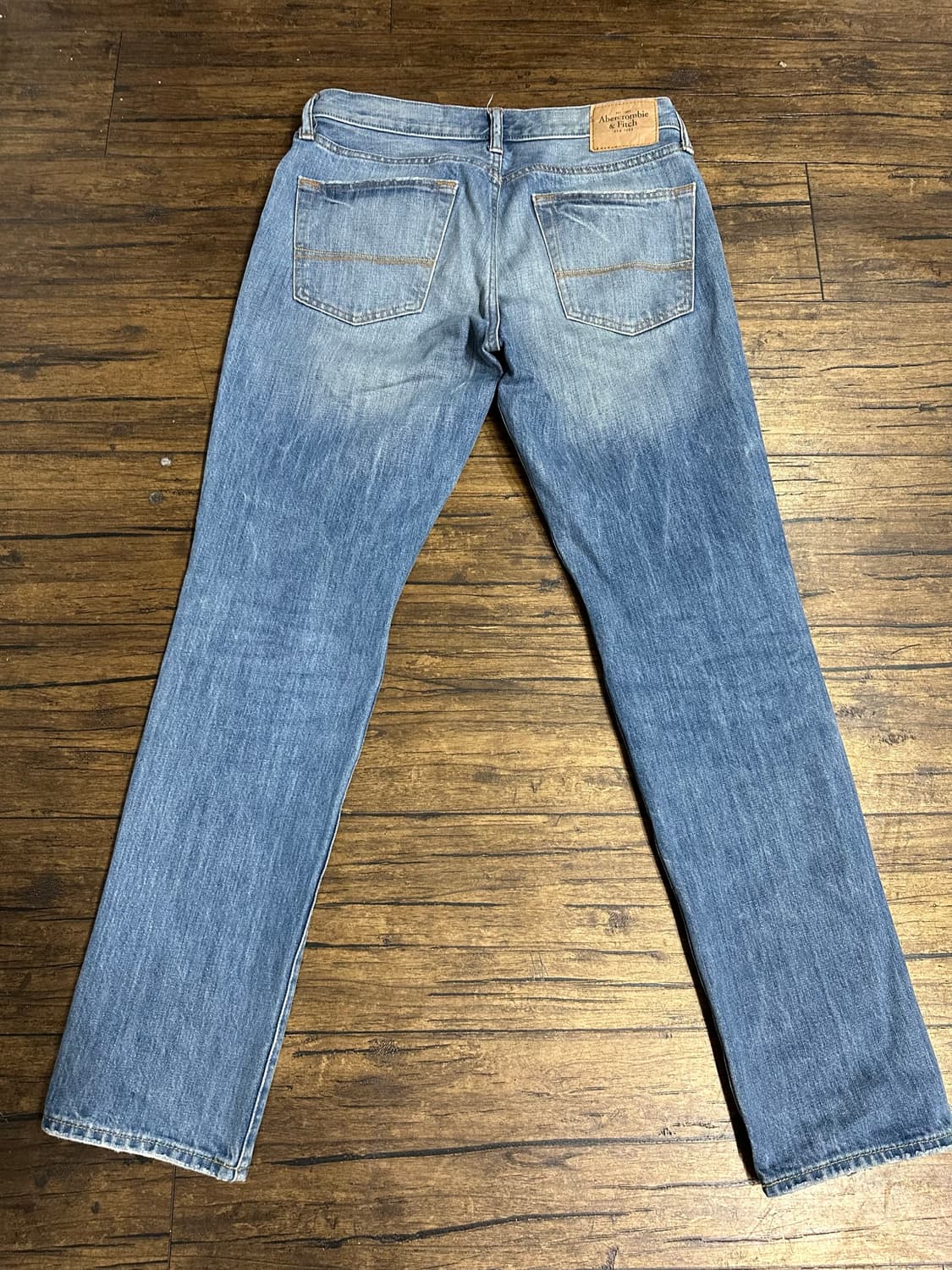 아베크롬비앤피치 Abercrombie & Fitch 버튼플라이 워싱 데님 상품이미지2