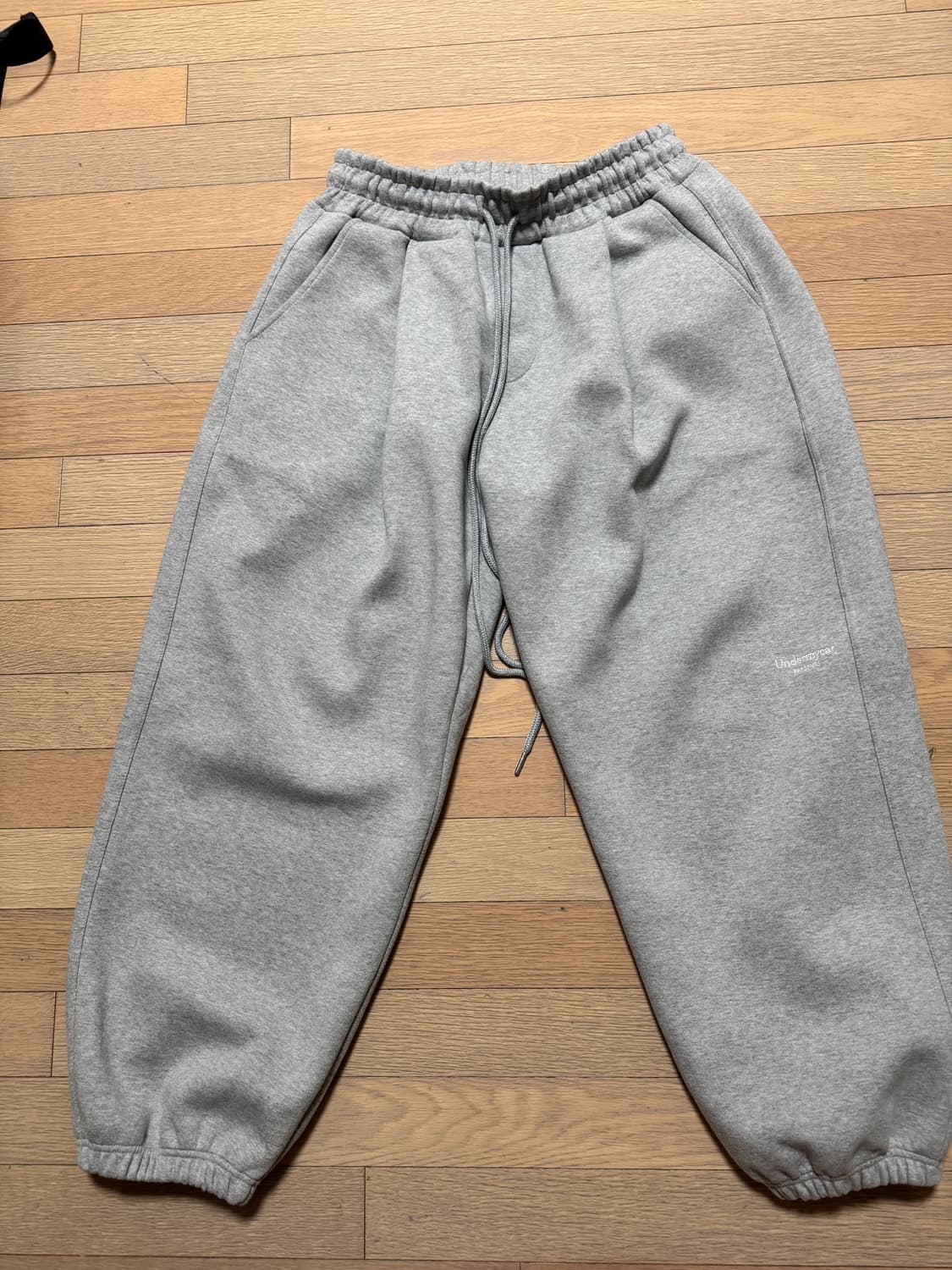 언더마이카 무.03 안티 Fxxking 로고 플레이 오버사이즈 스웨트 상품이미지4