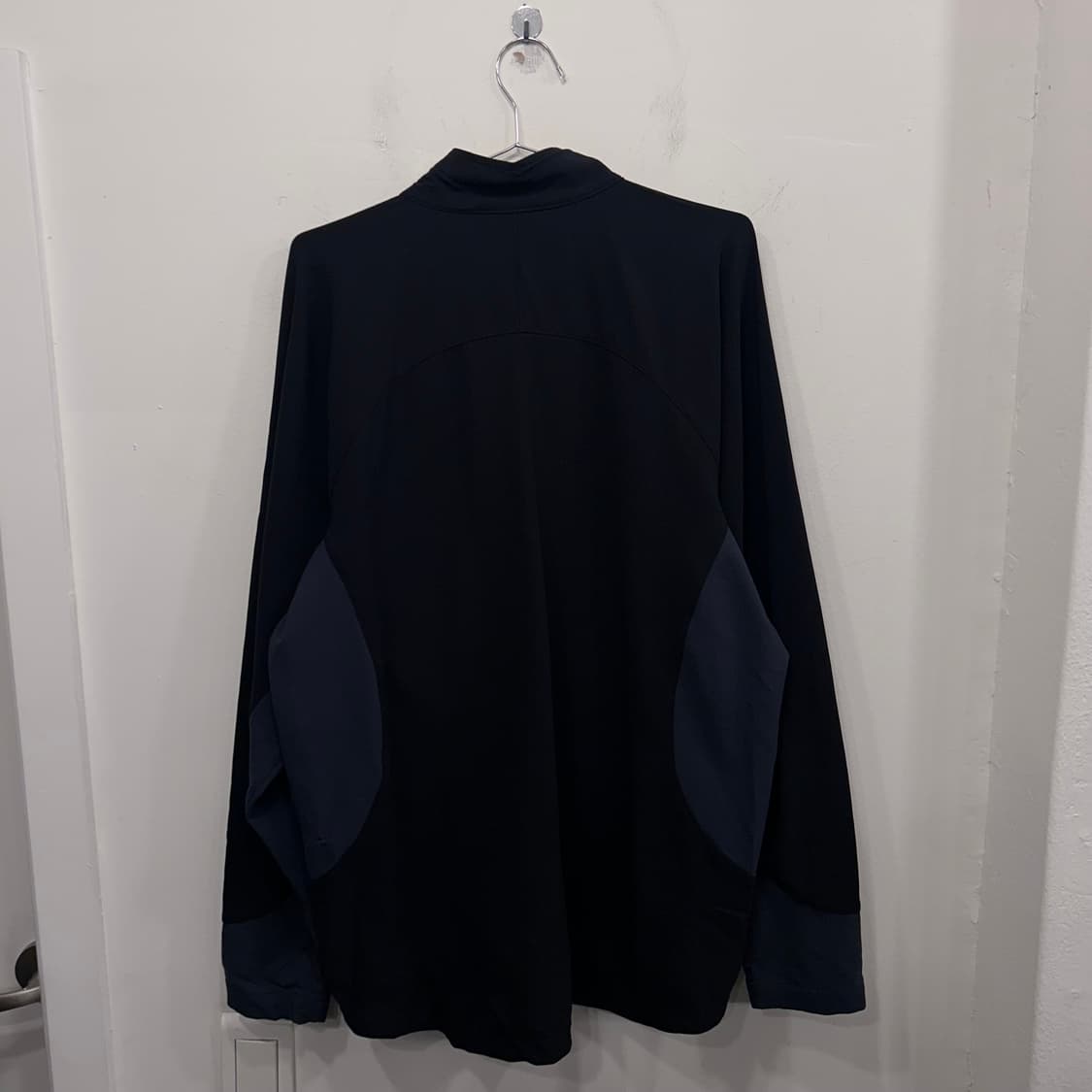 몽벨 아웃도어 배색 소프트쉘 집업 자켓 상품이미지5