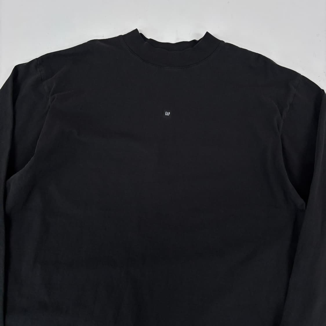 이지 X 갭 롱슬리브 상품이미지2